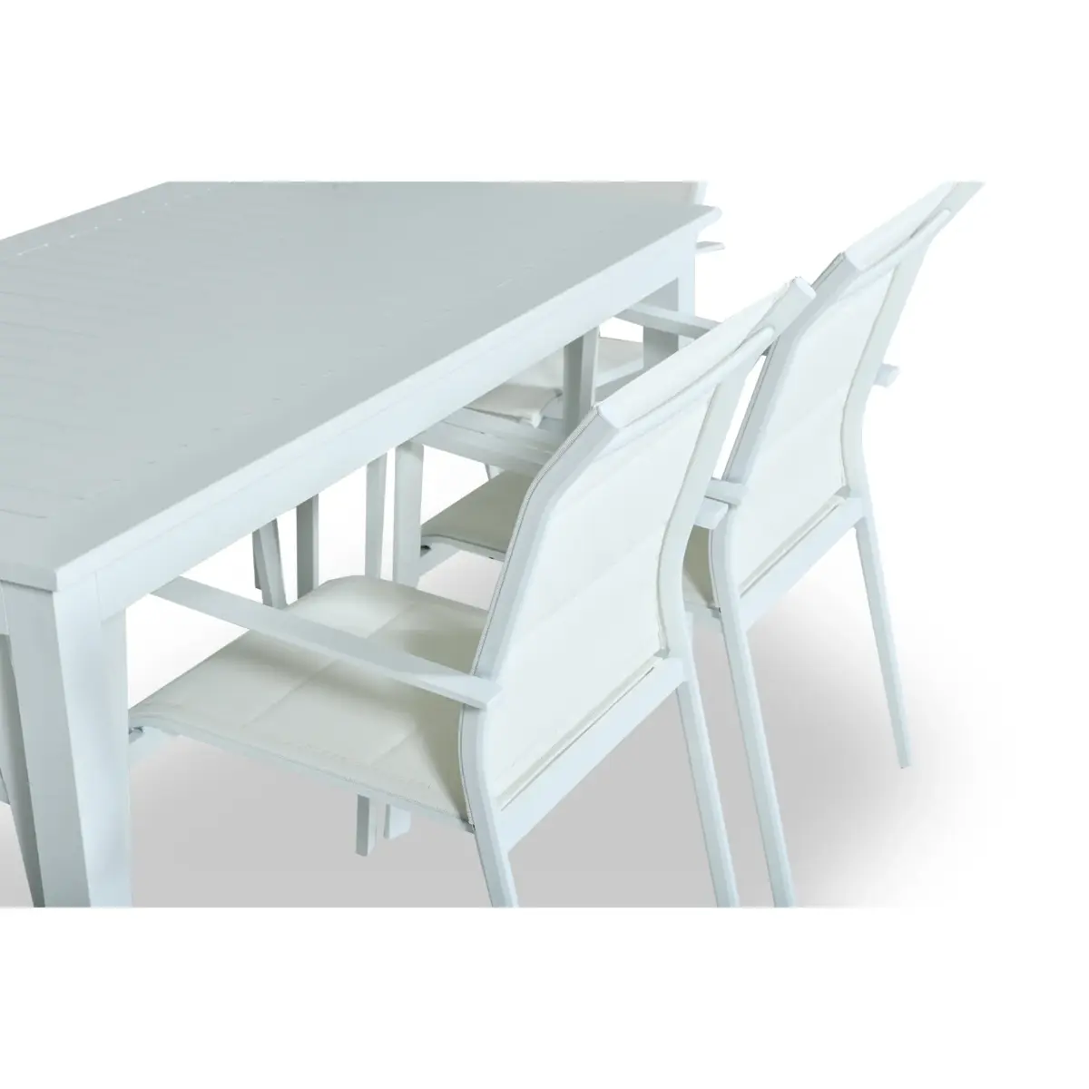 TRAYS Outdoor Dining Set