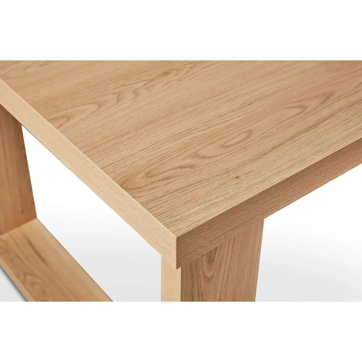 Saphyra Dining Table