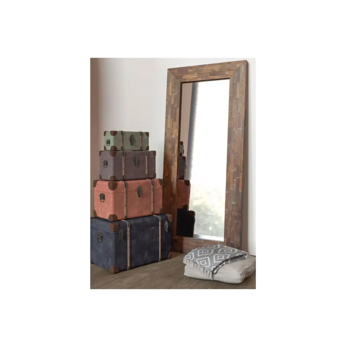 Woody Mirror