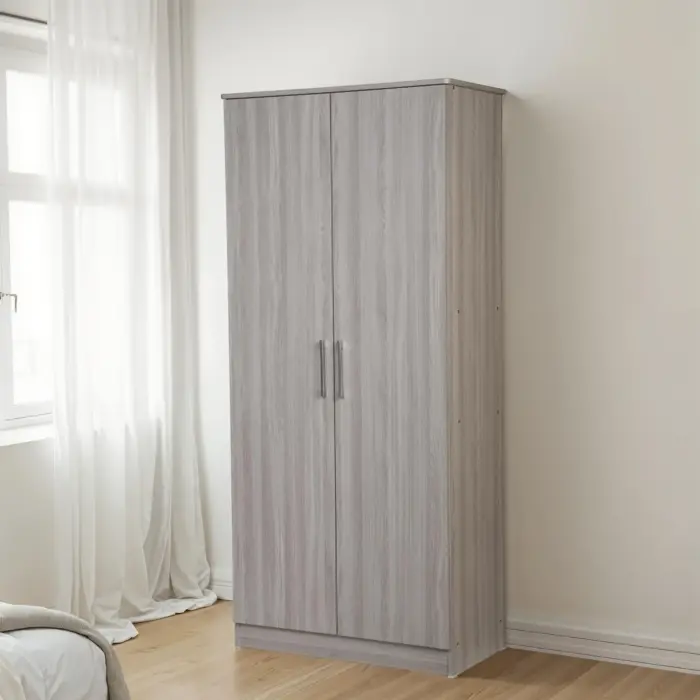 CECILIAN Wardrobe