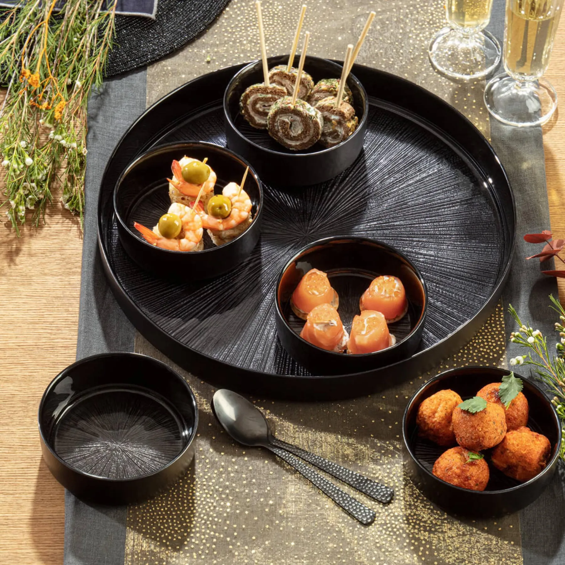 Four Day Astra Black Appetizer Set