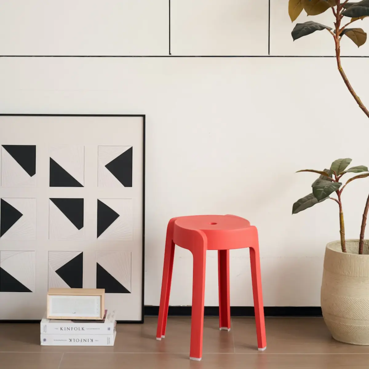 SOLIS Stool