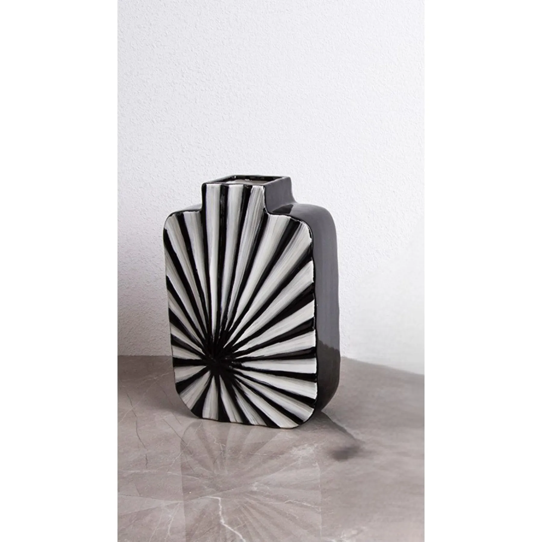 Four Day Shell Vase A