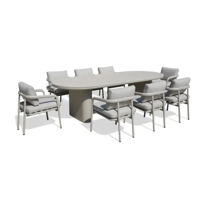 PINNIALE Outdoor Dining Set