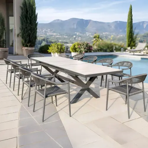 ESCAPAD Outdoor Dining Set