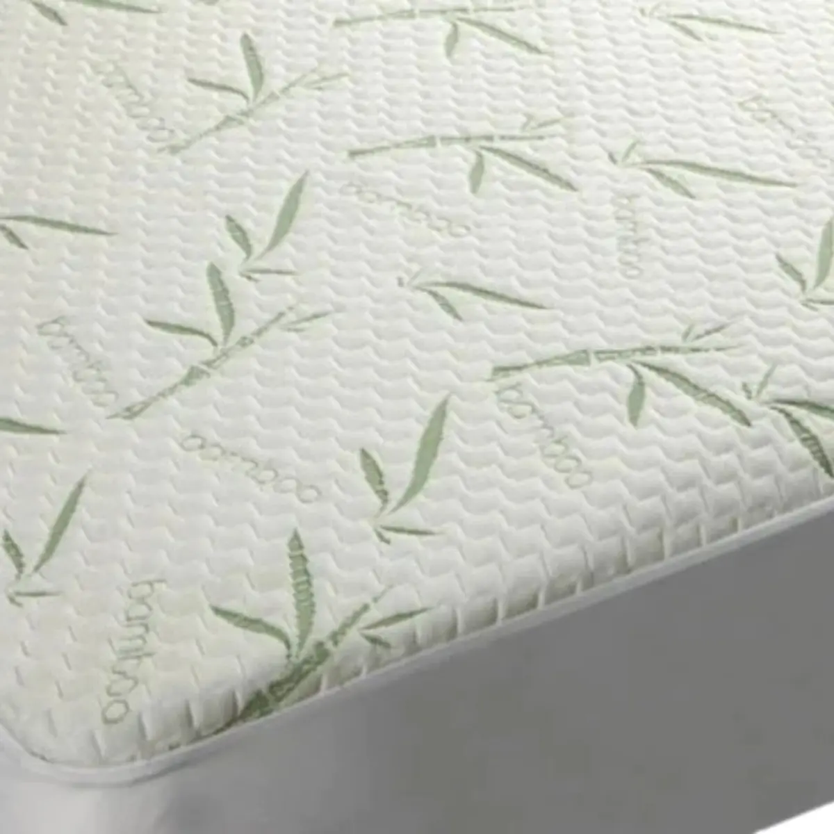 Waterproof Bamboo Mattress Protector, for 4.6 ft bed