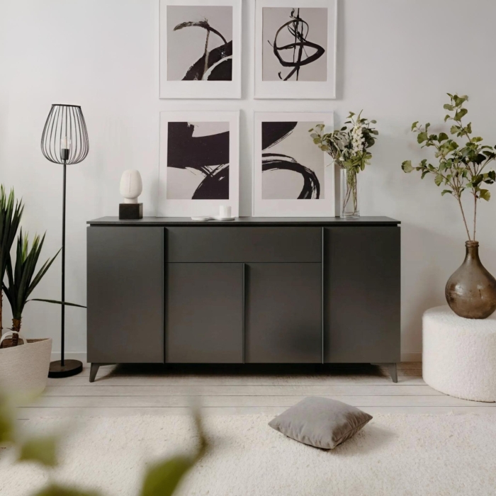BETRIX Sideboard
