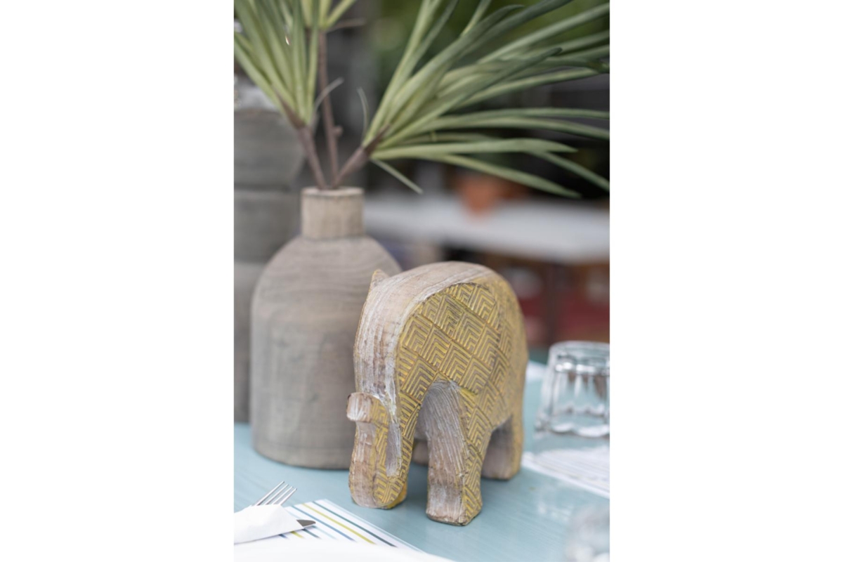 Africana Elephant 24