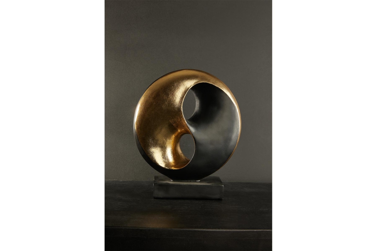 Yin Yang Sculpture