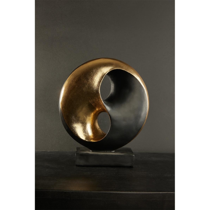 Yin Yang Sculpture
