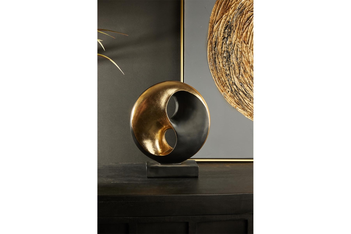 Yin Yang Sculpture