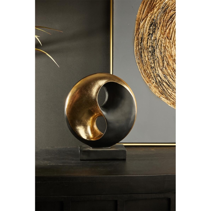 Yin Yang Sculpture