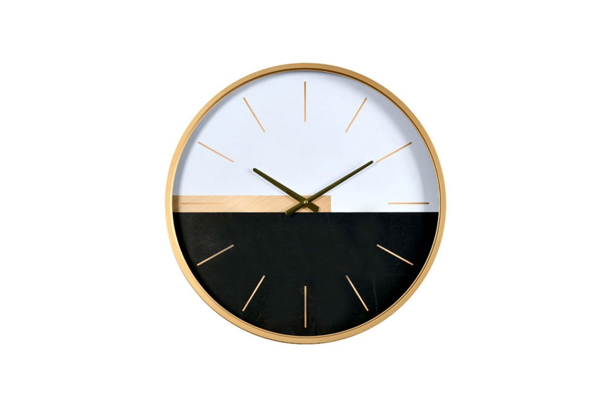 Lucy1 Clock