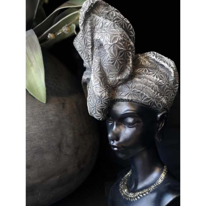 Dame Deco Figure