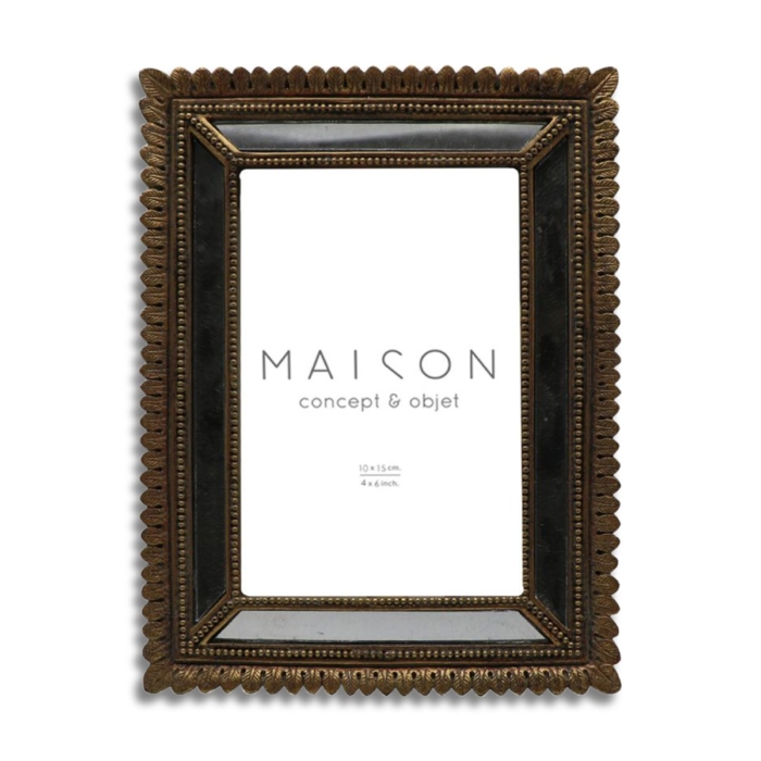 Gizzel Photo Frame
