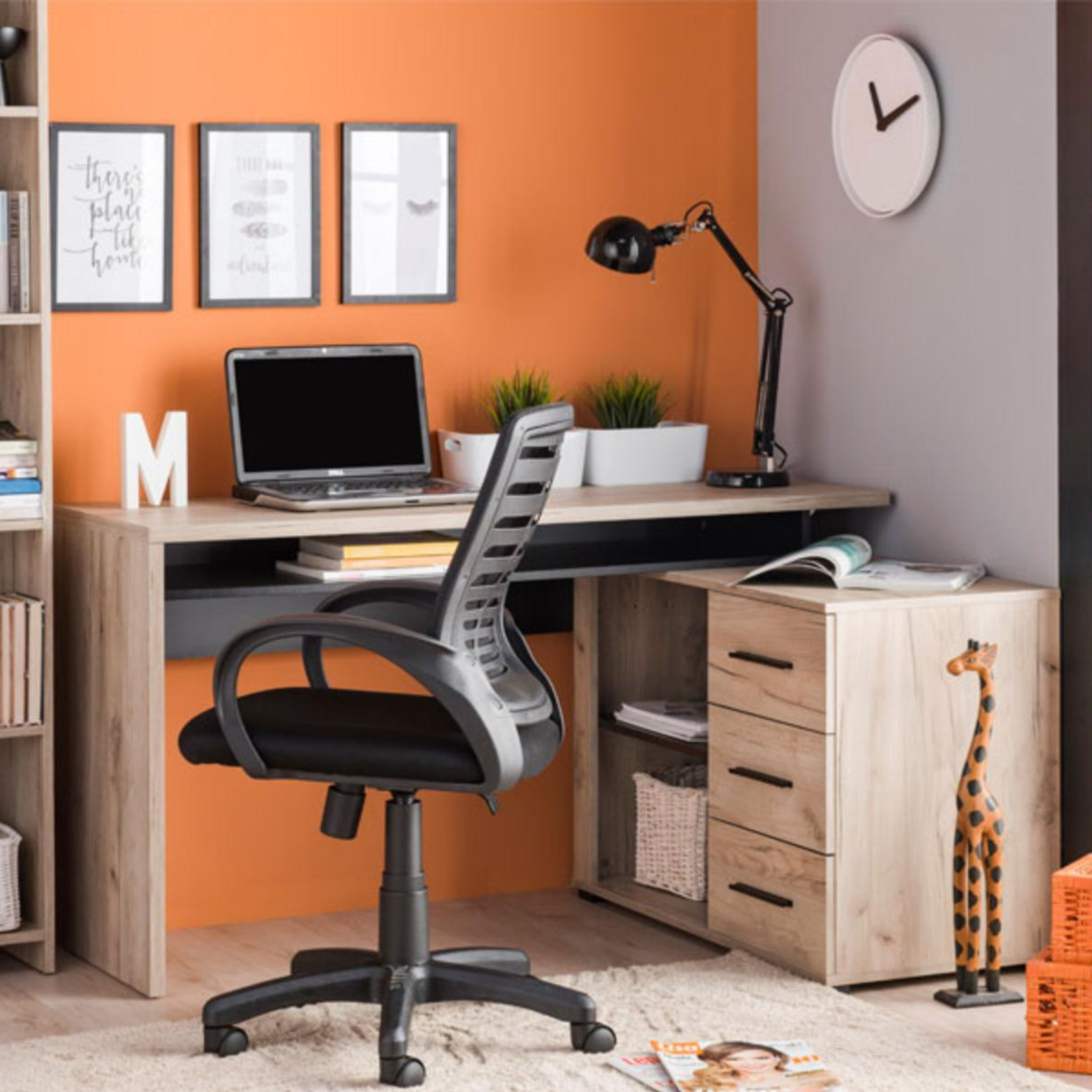Four Day ARHIMED Office Desk