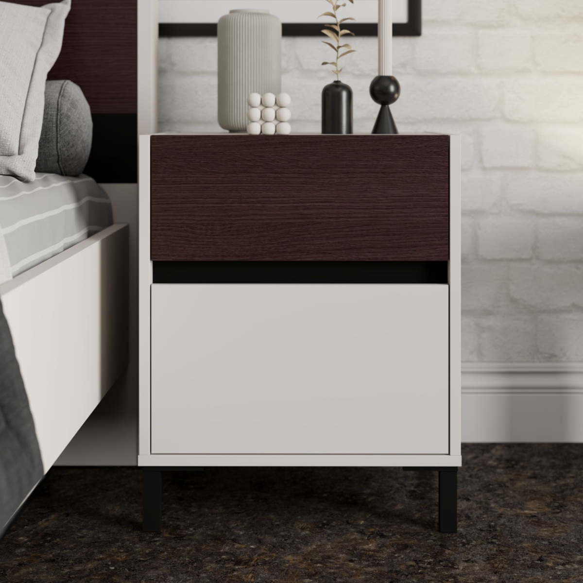 CHOLIDA Nightstand