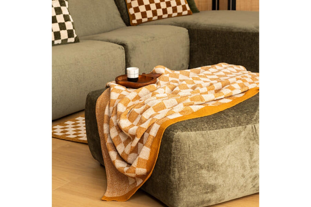 Checked Knit Throw