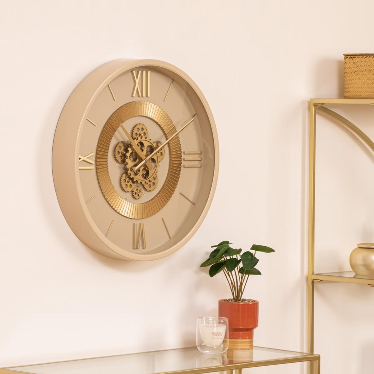 Giuliana Clock