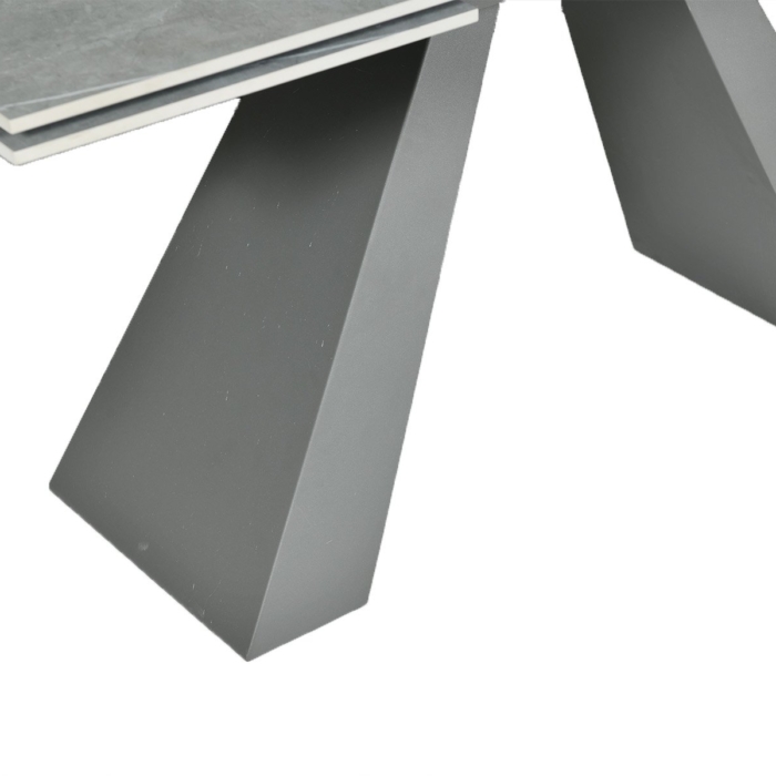 ARMOR Dining Table