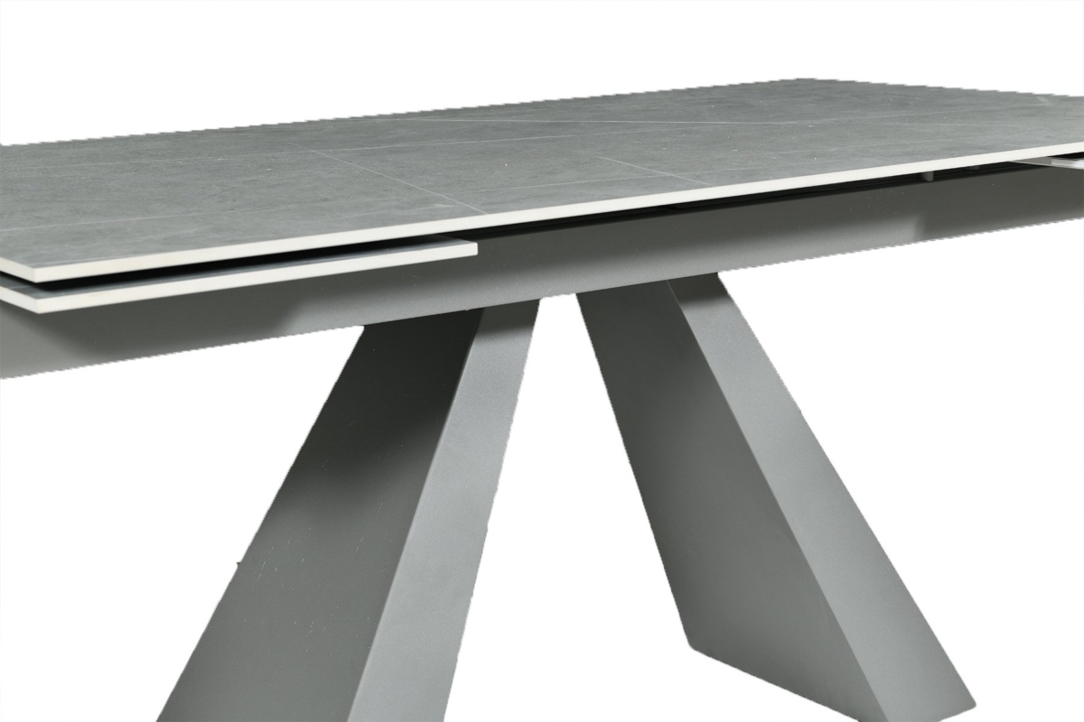 ARMOR Dining Table