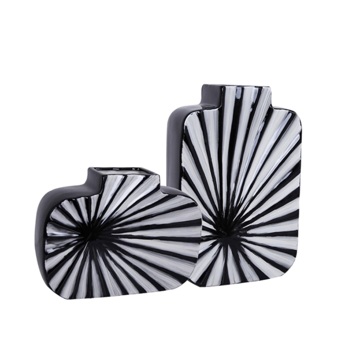 Shell Vase A