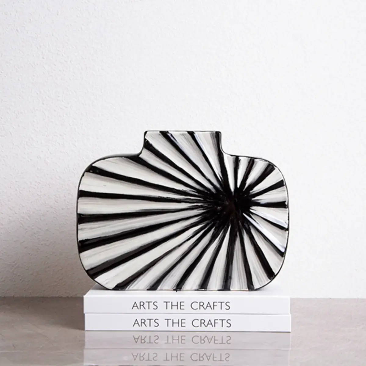 FA-D2099B2.webp Shell Grain Vase