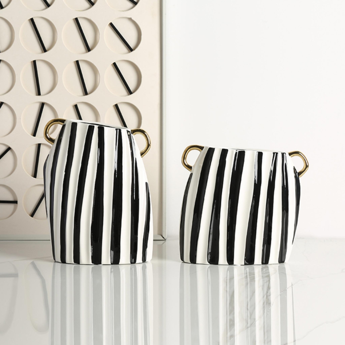 FD-D24038A.jpg Golden Ear Vase