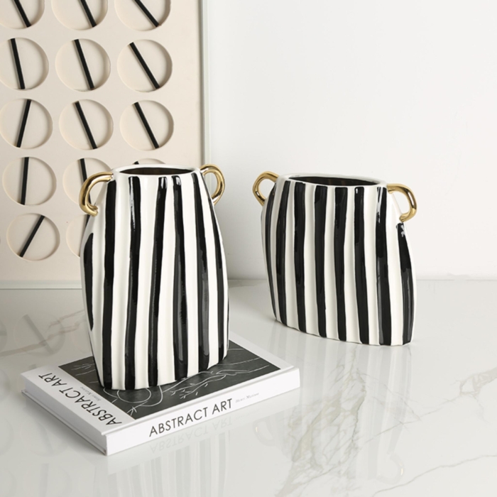 FD-D24038A-2.jpg Golden Ear Vase