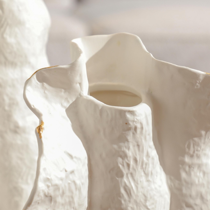 FD-D24044A-4.jpg Ruffle Edge A Vase