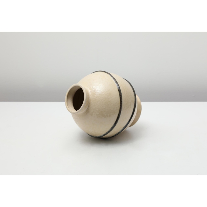FD-D24063-6.jpg Astral Vase