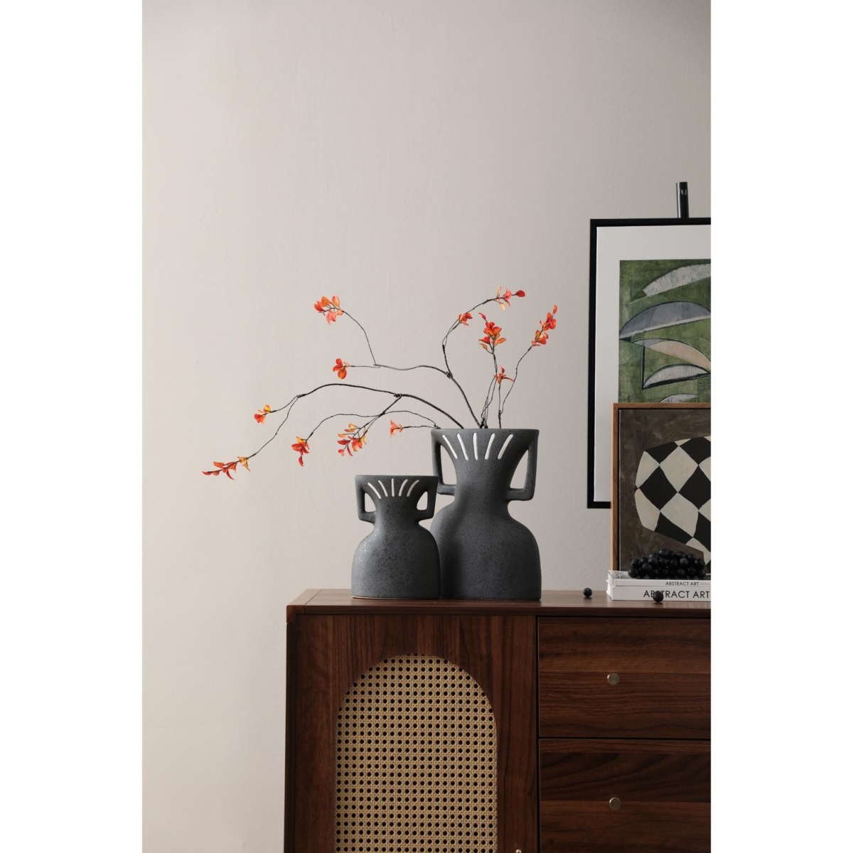 FD-D24114A-1.jpg Holding Vase A