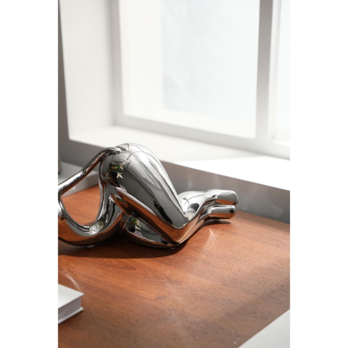 FD-D25039-4.jpg Elegant Woman Ornament