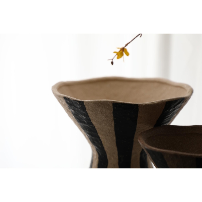 Black Line Vase A