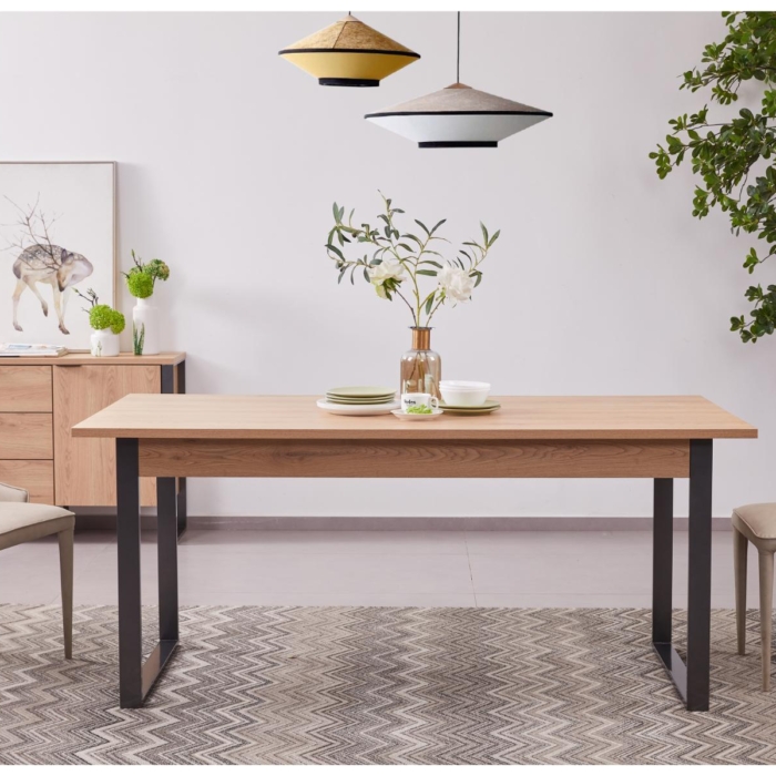 WAGONY Dining Table