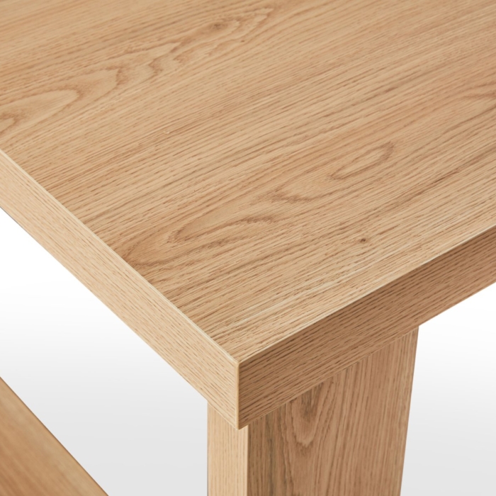 Saphyra Dining Table