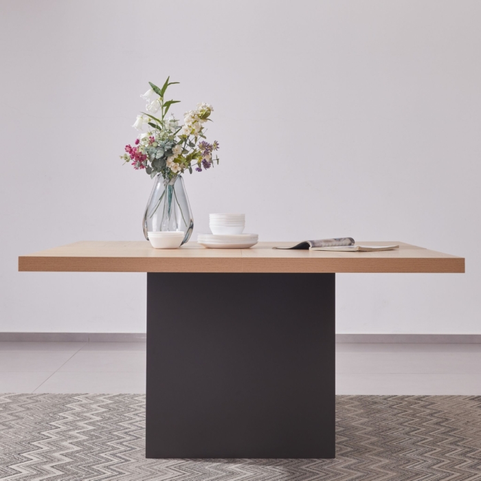 DINING Table Oak7055