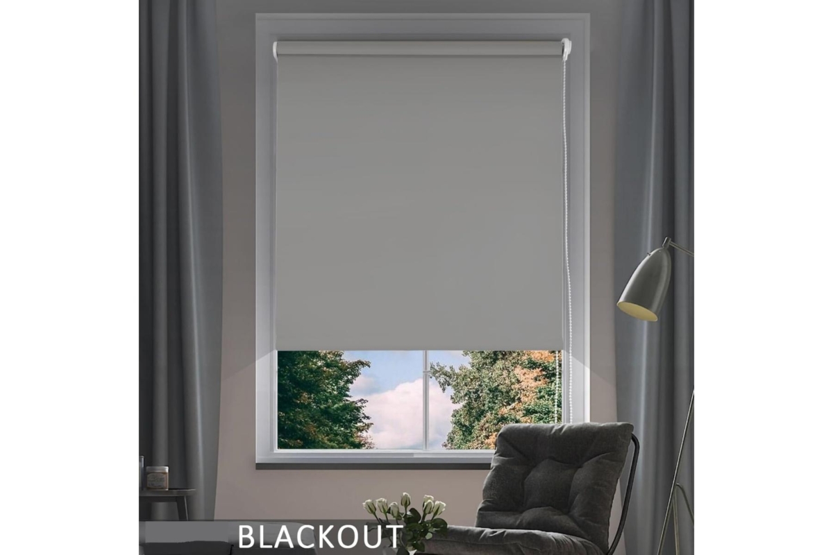 BLACKOUT ROLLER BLIND120X240GR
