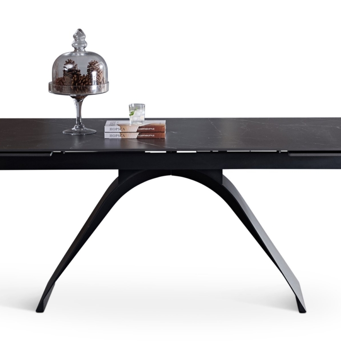 BIRRITA Dining Table