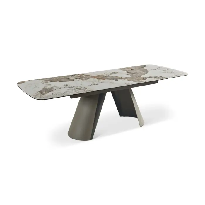 CARL Dining Table
