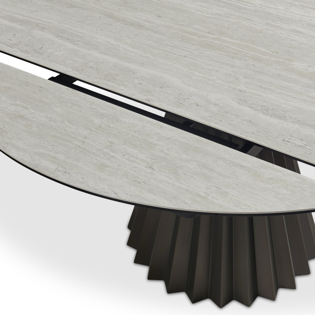 ZUCCHIRA Dining Table