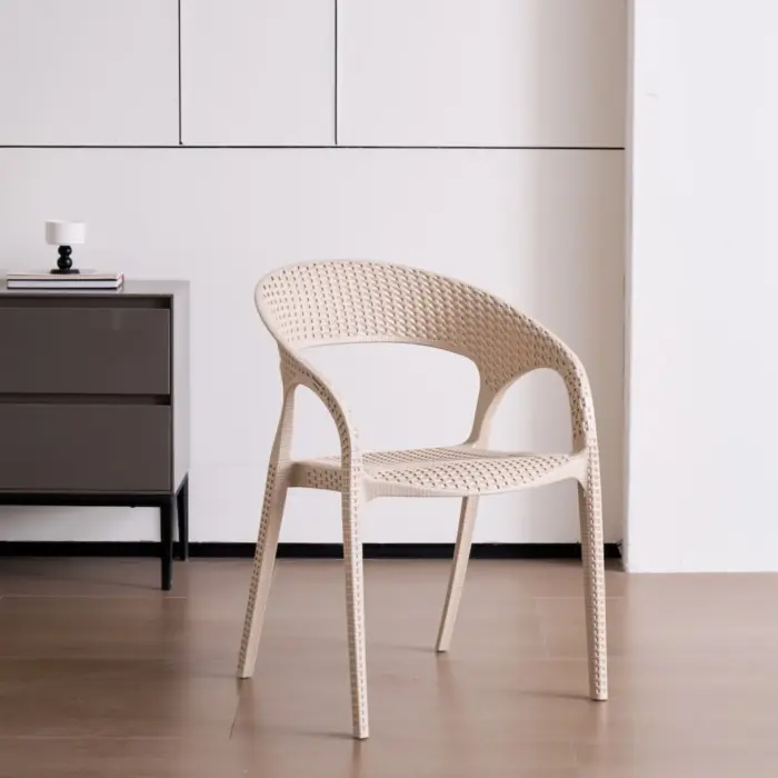 SPLASTIC Plastic Chair