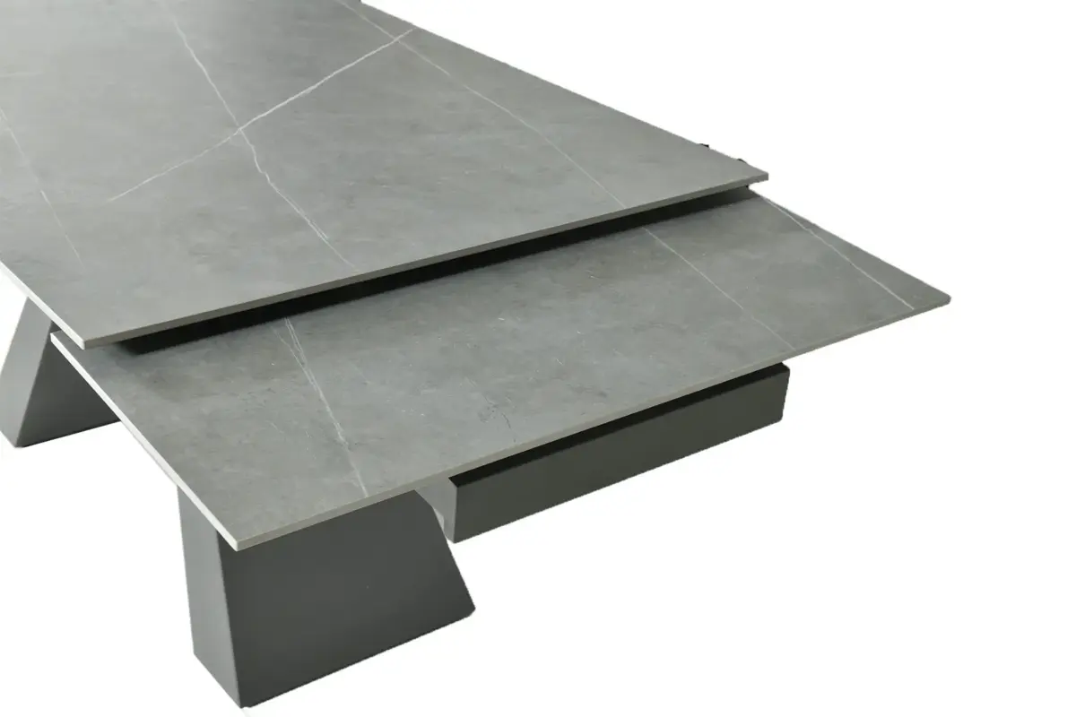 ARMOR Dining Table