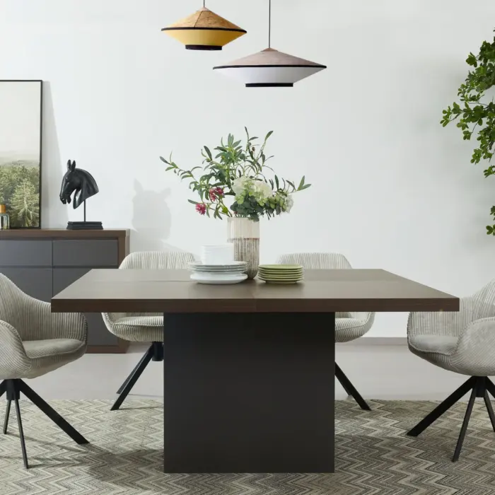 ELICIA Dining Table