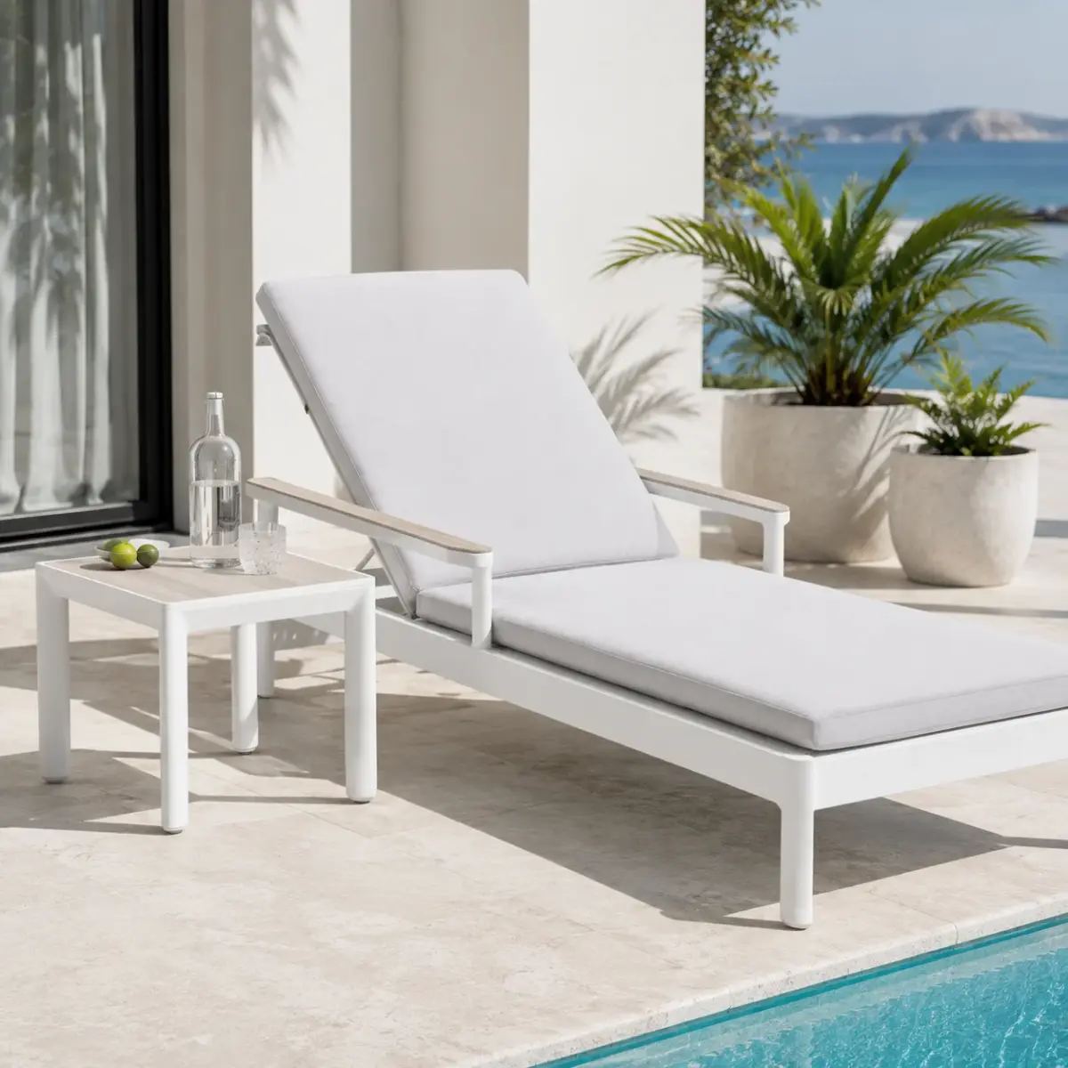 CAYMAN Sunbed with Side Table