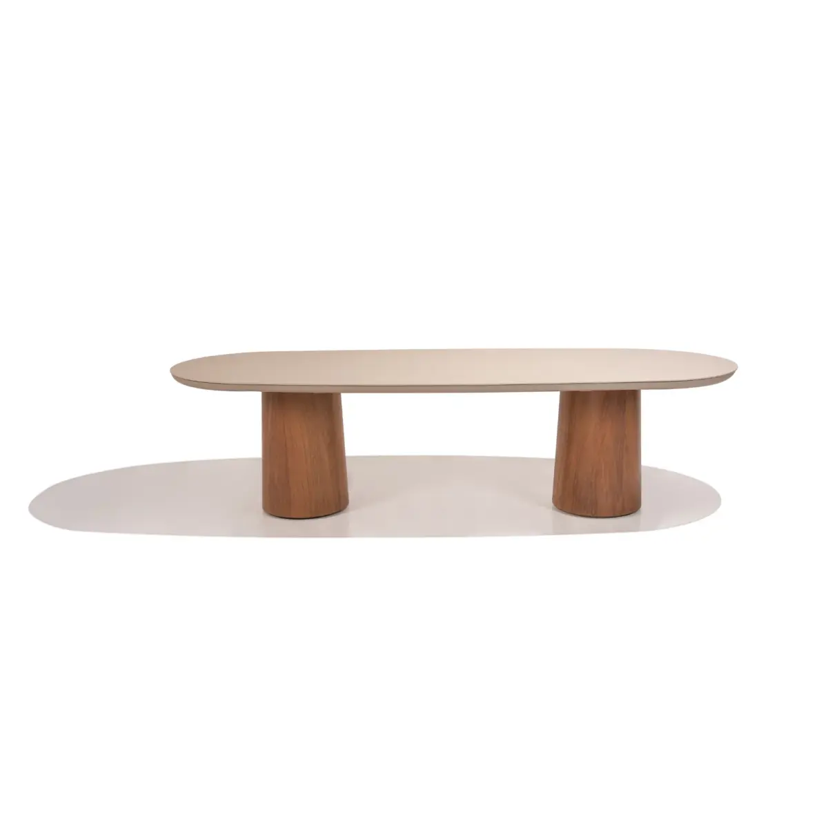 LURA Outdoor Dining Set